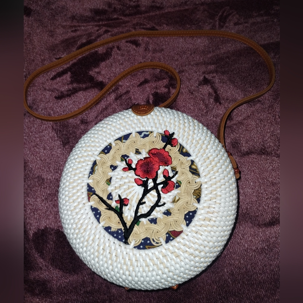 Chic Embroidered Round Crossbody Bag - White & Red